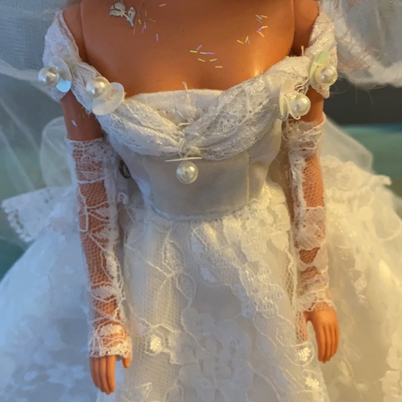 Vintage Barbie Wedding Day Collector’s Doll - Picture 9 of 15